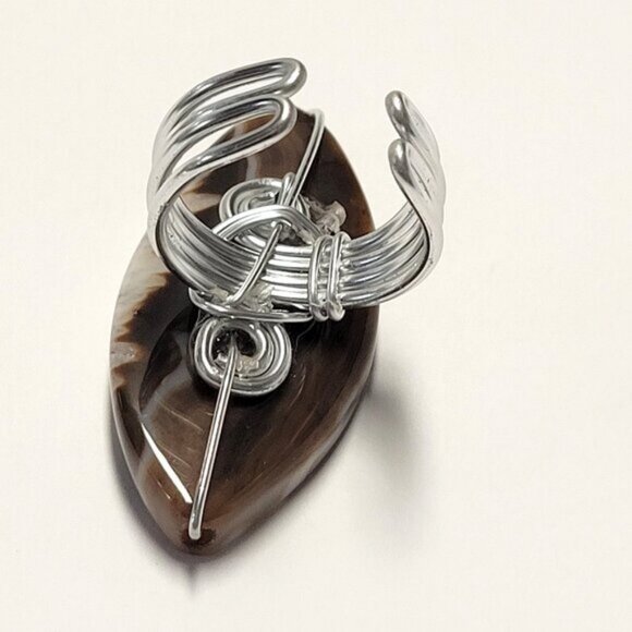 Natural Banded Agate Onyx Cabochon Adjustable Band Handmade Semi Precious Ring - Picture 9 of 10